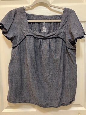 St. John's Bay square neck chambray blue short sleeve blouse shirt size M